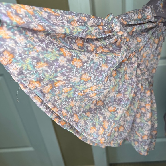 2/$35 or 3/$50 American Eagle Boho Blouse - Picture 4 of 6